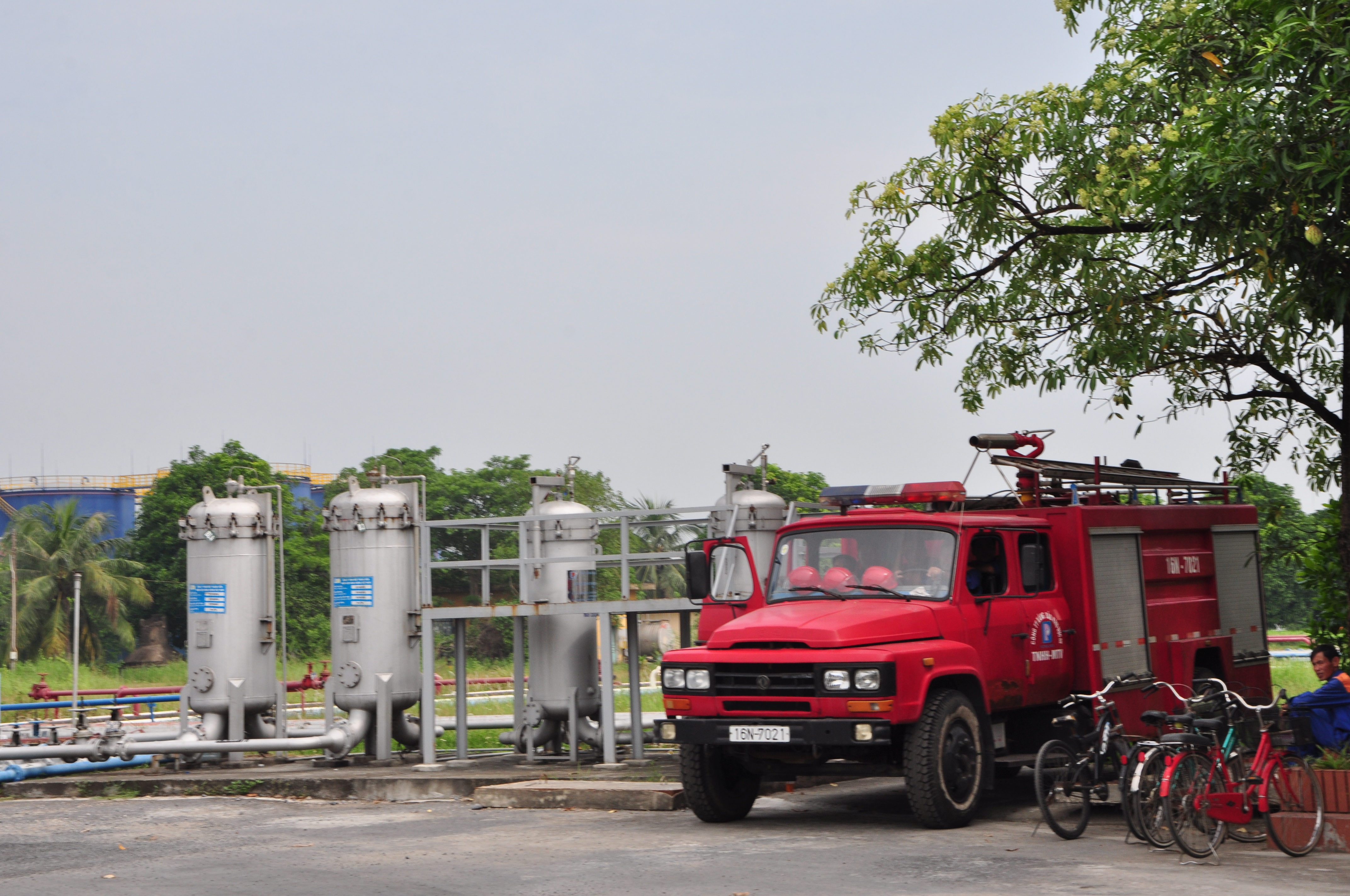 Tăng cường bảo đảm an toàn phòng cháy chữa cháy khi vận chuyển hàng hóa nguy hiểm